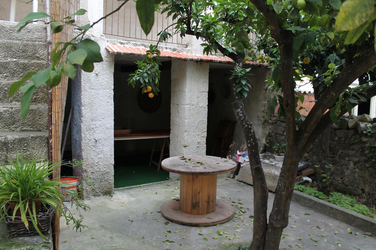 B&B Danonna Ittiri Exteriör bild